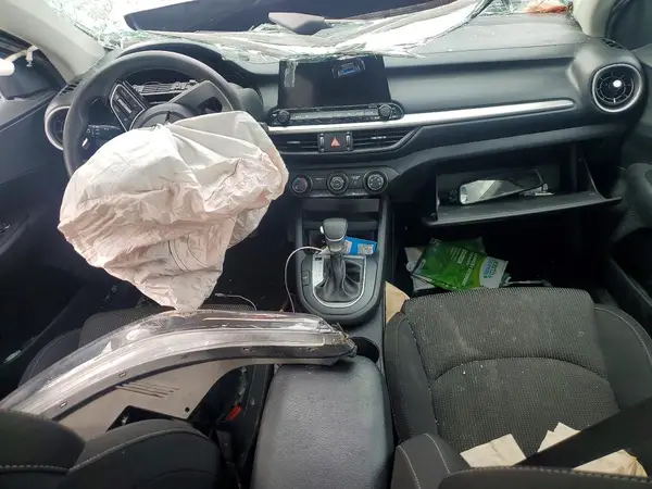 3KPF24AD0ME354238 2021 KIA FORTE - Image 8