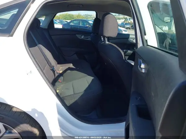 3KPF24AD0ME356247 2021 KIA FORTE - Image 8