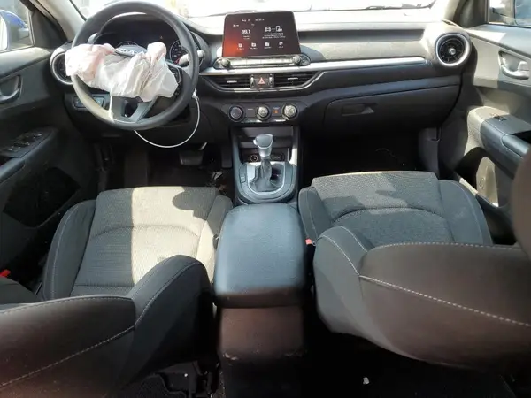3KPF24AD0ME359505 2021 KIA FORTE - Image 8