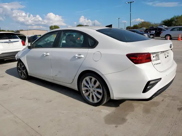 3KPF24AD0ME363280 2021 KIA FORTE - Image 2