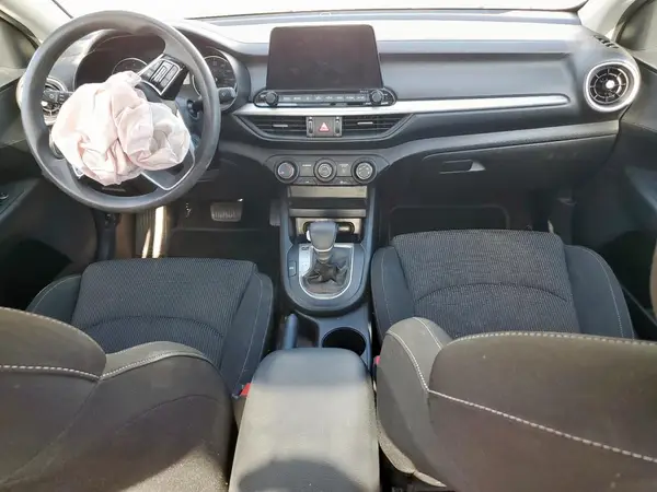 3KPF24AD0ME363280 2021 KIA FORTE - Image 8
