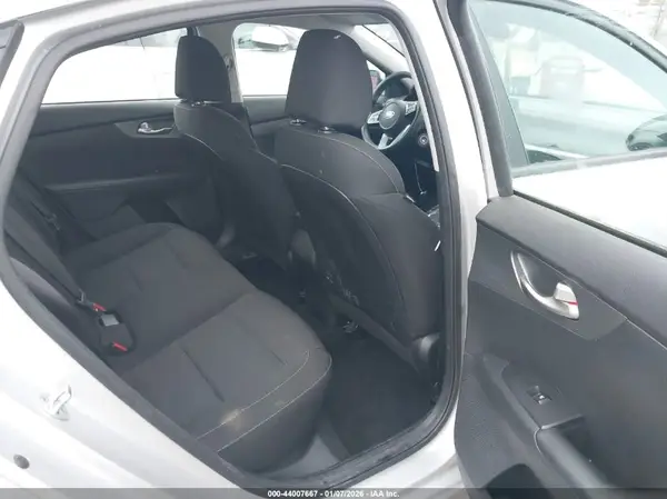 3KPF24AD0ME363764 2021 KIA FORTE - Image 8