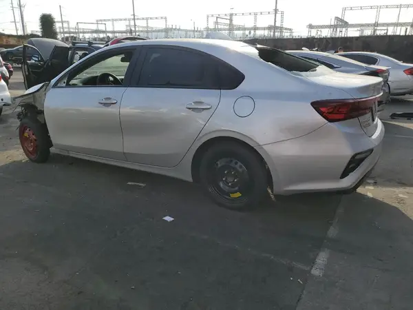 3KPF24AD0ME363974 2021 KIA FORTE - Image 2