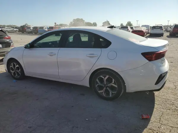 3KPF24AD0ME365031 2021 KIA FORTE - Image 2