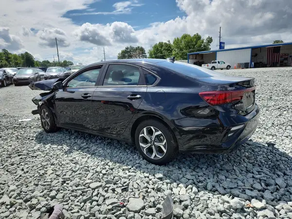 3KPF24AD0ME365126 2021 KIA FORTE - Image 2