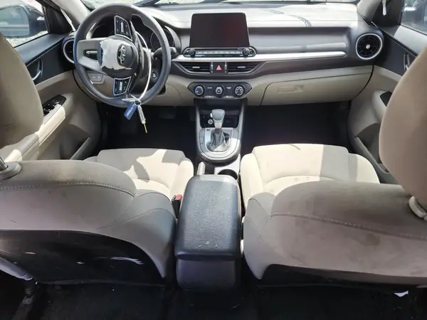 3KPF24AD0ME365126 2021 KIA FORTE - Image 8