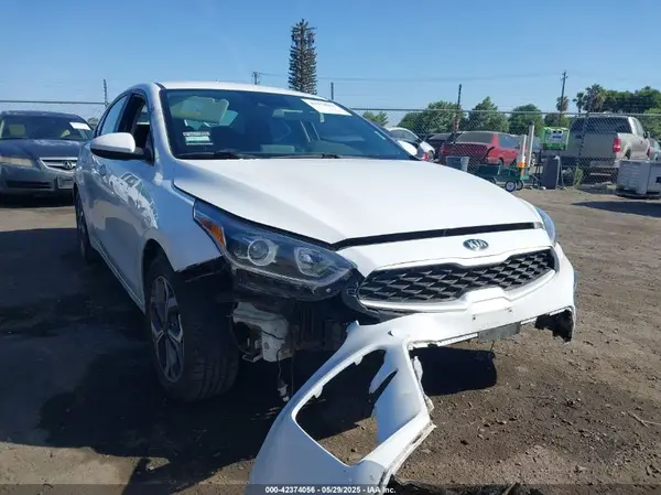 3KPF24AD0ME369385 2021 KIA FORTE - Image 1