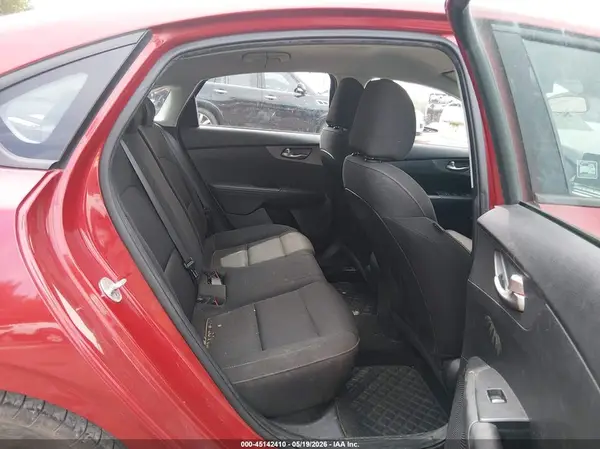 3KPF24AD0ME373906 2021 KIA FORTE - Image 8