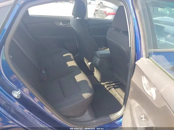 3KPF24AD0ME377289 2021 KIA FORTE - Image 8