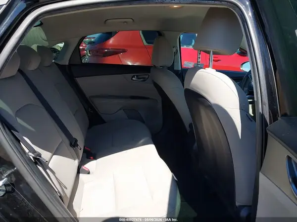 3KPF24AD0ME378068 2021 KIA FORTE - Image 8
