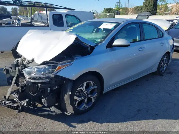 3KPF24AD0ME378491 2021 KIA FORTE - Image 2
