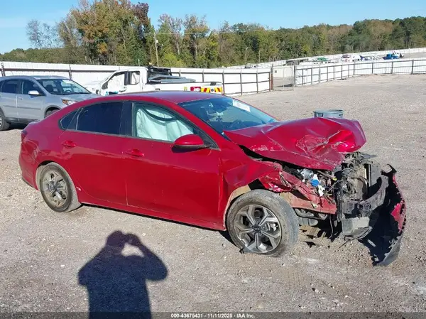 3KPF24AD0ME378930 2021 KIA FORTE - Image 1