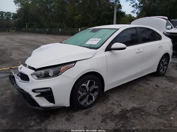 3KPF24AD0ME383044 2021 KIA FORTE - Image 2
