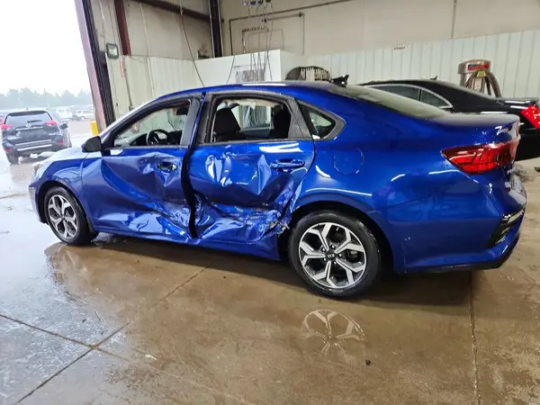 3KPF24AD0ME385716 2021 KIA FORTE - Image 2