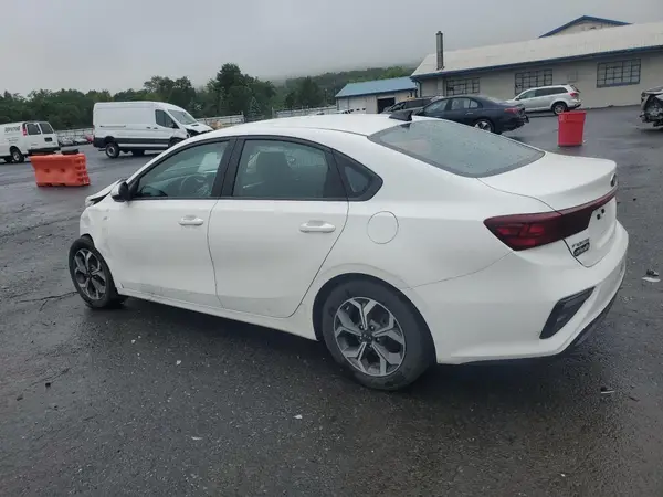 3KPF24AD0ME386140 2021 KIA FORTE - Image 2