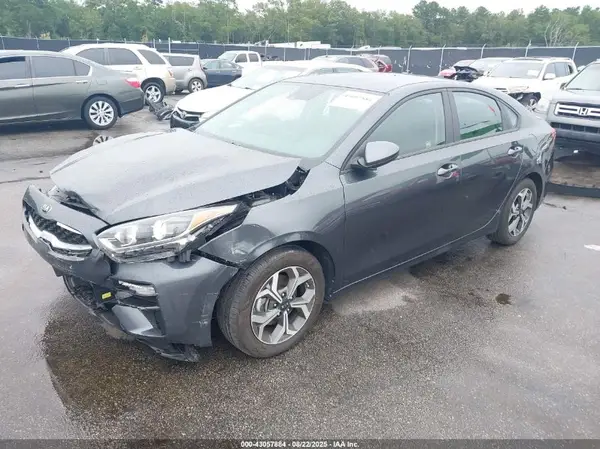 3KPF24AD0ME388101 2021 KIA FORTE - Image 2