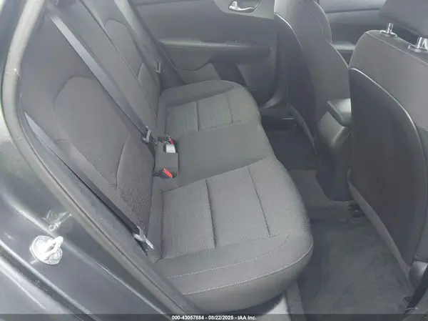 3KPF24AD0ME388101 2021 KIA FORTE - Image 8