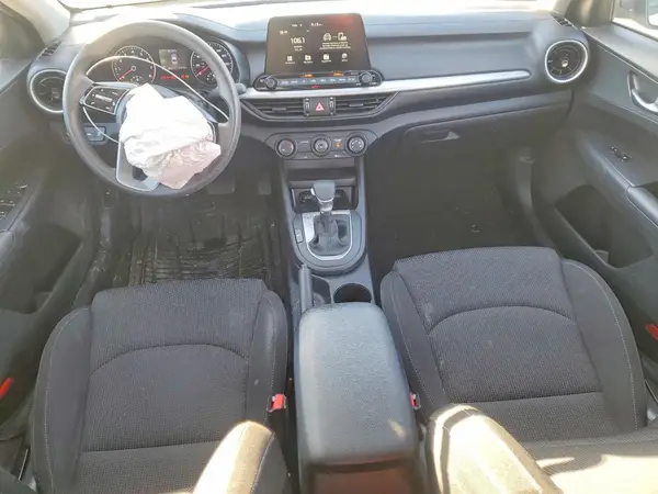 3KPF24AD0ME388390 2021 KIA FORTE - Image 8