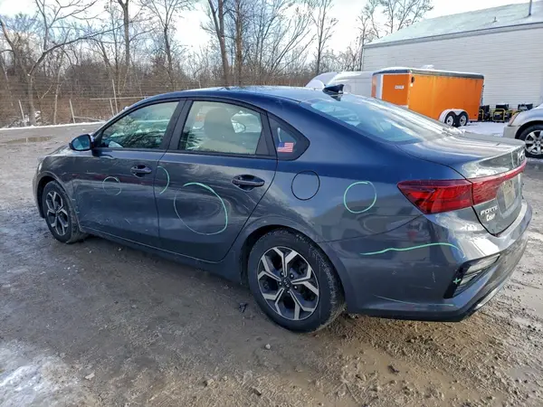 3KPF24AD0ME389085 2021 KIA FORTE - Image 2