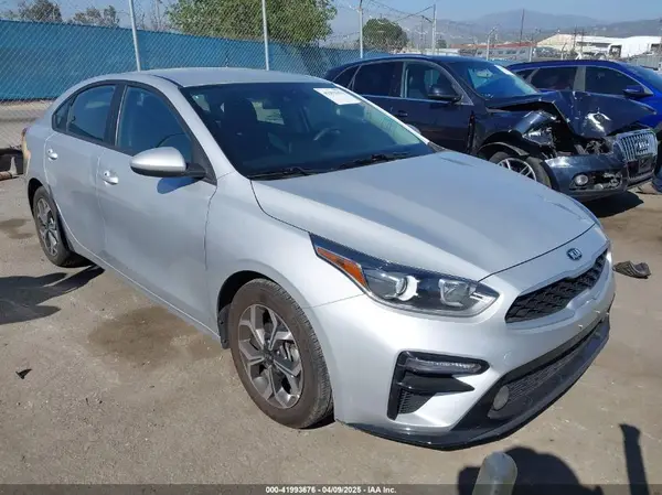 3KPF24AD0ME389801 2021 KIA FORTE - Image 1