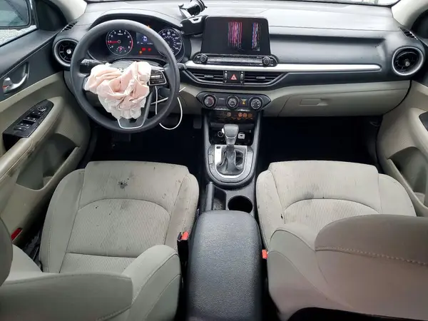 3KPF24AD0ME389829 2021 KIA FORTE - Image 8