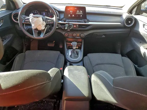3KPF24AD0ME390219 2021 KIA FORTE - Image 8