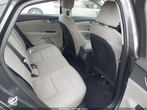 3KPF24AD0ME393069 2021 KIA FORTE - Image 8