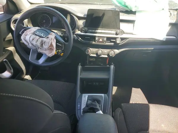 3KPF24AD0ME394920 2021 KIA FORTE - Image 8