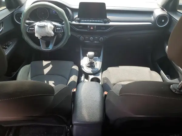 3KPF24AD0ME395100 2021 KIA FORTE - Image 8