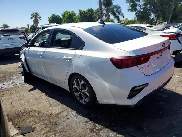 3KPF24AD0ME399583 2021 KIA FORTE - Image 2
