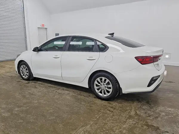 3KPF24AD0ME401137 2021 KIA FORTE - Image 2