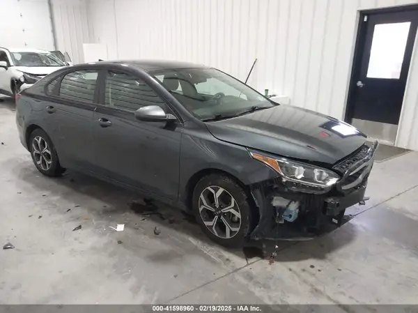 3KPF24AD0ME404393 2021 KIA FORTE - Image 1
