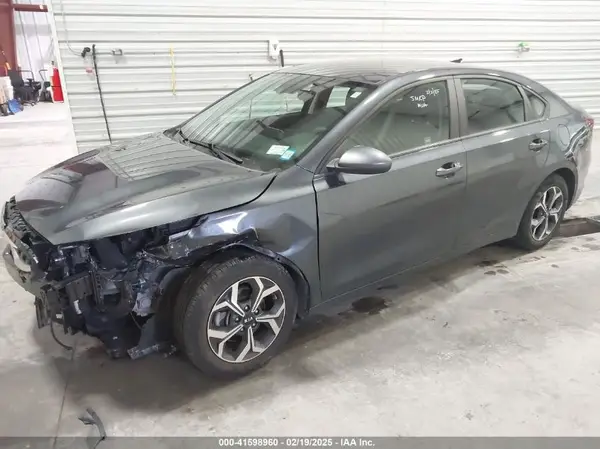3KPF24AD0ME404393 2021 KIA FORTE - Image 2