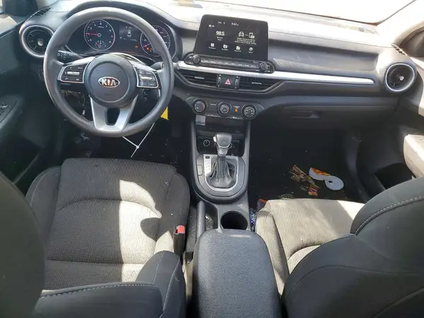 3KPF24AD0ME405446 2021 KIA FORTE - Image 8