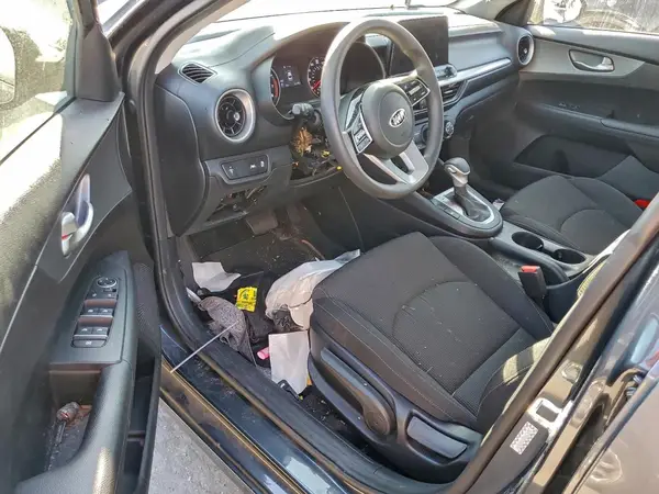 3KPF24AD0ME406547 2021 KIA FORTE - Image 8
