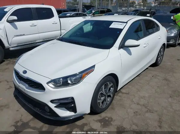 3KPF24AD0ME406662 2021 KIA FORTE - Image 2
