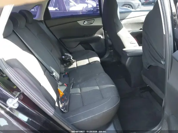 3KPF24AD0ME407004 2021 KIA FORTE - Image 8