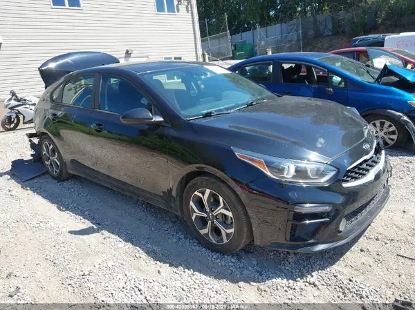 3KPF24AD0ME411926 2021 KIA FORTE - Image 1