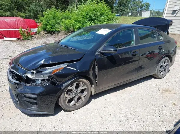 3KPF24AD0ME411926 2021 KIA FORTE - Image 2