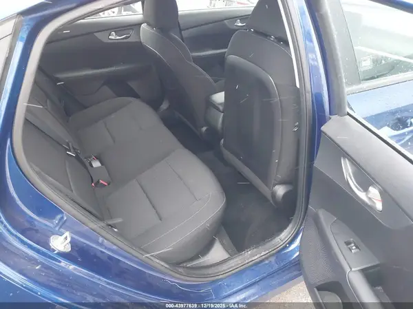 3KPF24AD0ME412834 2021 KIA FORTE - Image 8