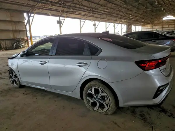 3KPF24AD0ME414017 2021 KIA FORTE - Image 2