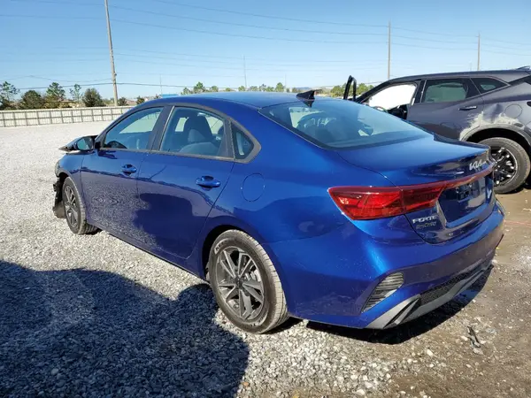 3KPF24AD0NE416237 2022 KIA FORTE - Image 2