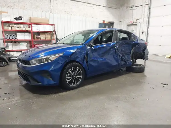 3KPF24AD0NE416805 2022 KIA FORTE - Image 2