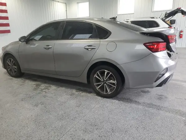 3KPF24AD0NE424371 2022 KIA FORTE - Image 2