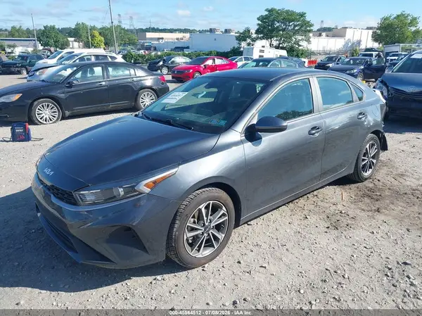 3KPF24AD0NE424483 2022 KIA FORTE - Image 2