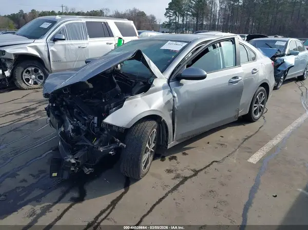 3KPF24AD0NE424502 2022 KIA FORTE - Image 2