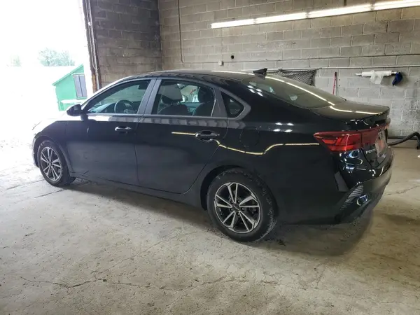 3KPF24AD0NE426136 2022 KIA FORTE - Image 2