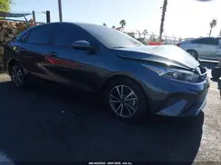 3KPF24AD0NE427562 2022 KIA FORTE
