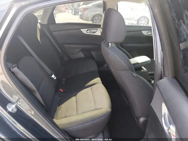 3KPF24AD0NE427562 2022 KIA FORTE - Image 8