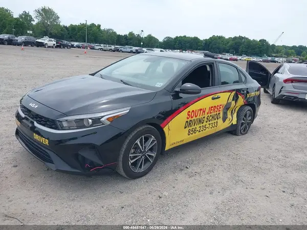 3KPF24AD0NE429277 2022 KIA FORTE - Image 2